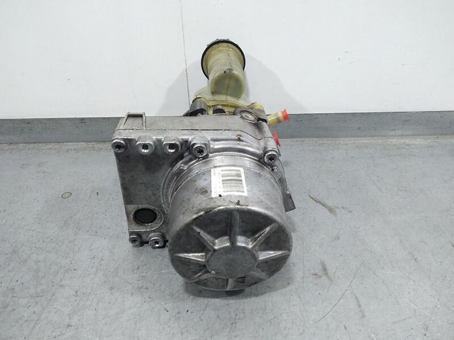 491100842R RENAULT Bomba de dirección comprar Alcalá