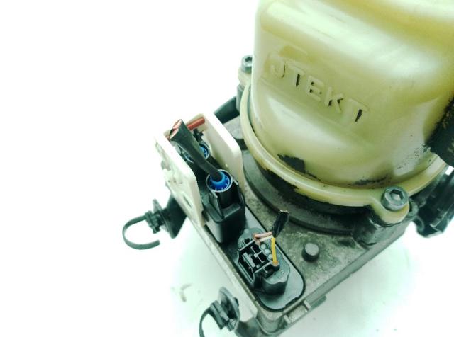 RENAULT 491101292R Bomba de dirección asistida  disponible Valladolid
