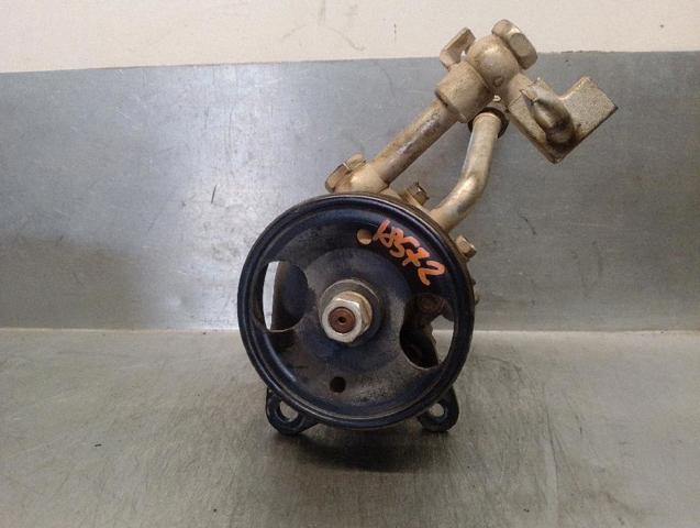 NISSAN 491103X01A Bomba de dirección  en stock Terrassa