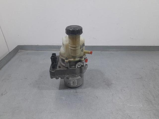 491109155R Bomba de dirección asistida  disponible Utrera