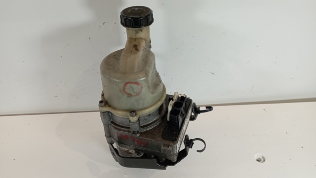 491109155R RENAULT Bomba de dirección  en stock Córdoba