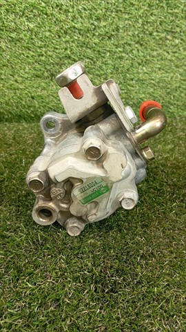 Bomba de dirección hidráulica 49110VC100 NISSAN