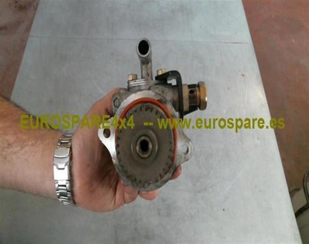 Bomba servodireccion 49110VC100 NISSAN
