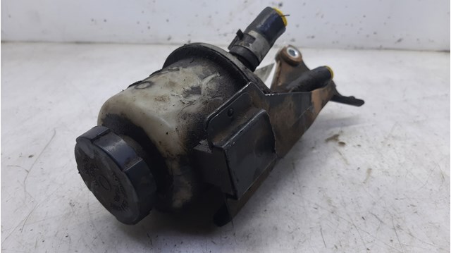 Depósito de bomba de dirección hidráulica Nissan Navara D40M