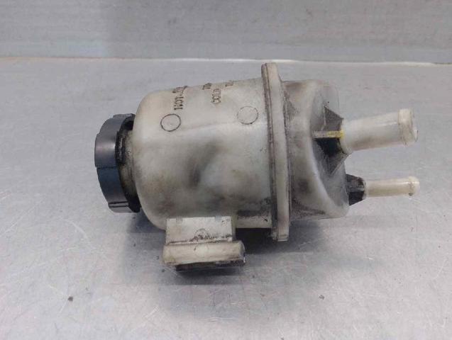 Depósito de bomba de dirección hidráulica Nissan Navara D40M
