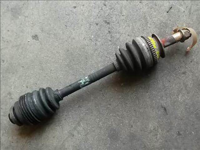 Semieje delantero derecho 4950126561 HYUNDAI