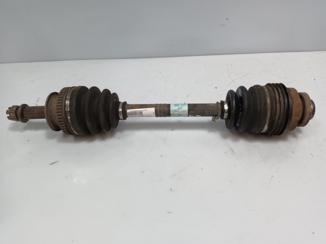Semieje delantero derecho 4950126561 HYUNDAI