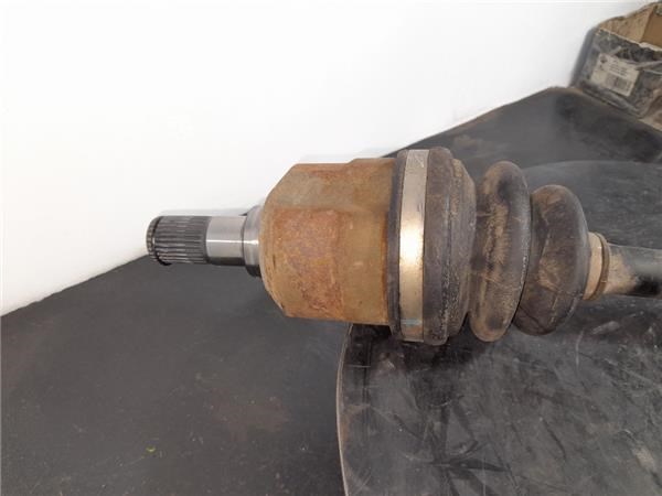495012L210 HYUNDAI Semieje delantero derecho  disponible Vigo