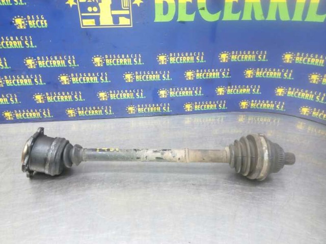 Semieje delantero izquierdo 4A0407272DF VAG