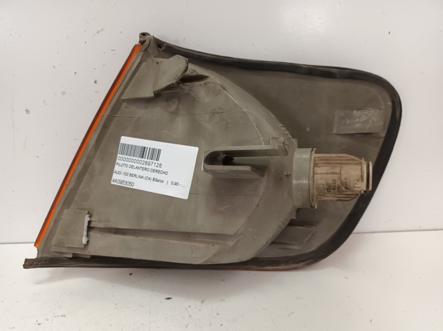 VAG 4A0953050 Piloto intermitente derecho  en stock Valencia