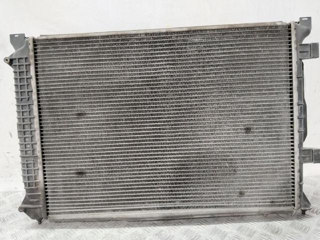 4B0121251 Radiador  en stock Sabadell