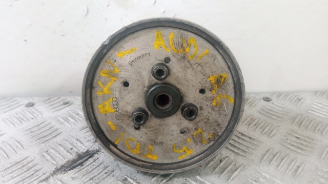 4B0145155R Bomba de dirección asistida  disponible Utrera