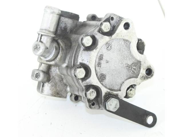 4B0145155RX Bomba de dirección asistida  disponible Utrera