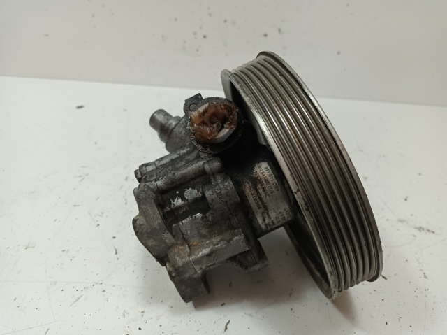 4B0145156 Bomba de dirección comprar Girona
