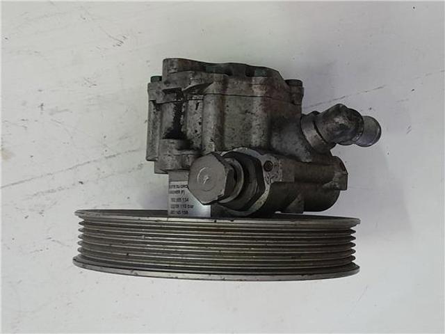4B0145156 VAG Bomba de dirección  en stock Córdoba