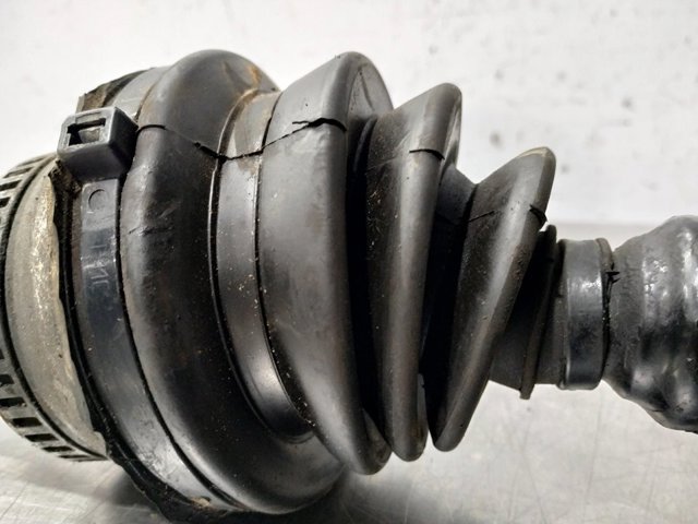 4B0407271AP Semieje delantero izquierdo comprar Girona