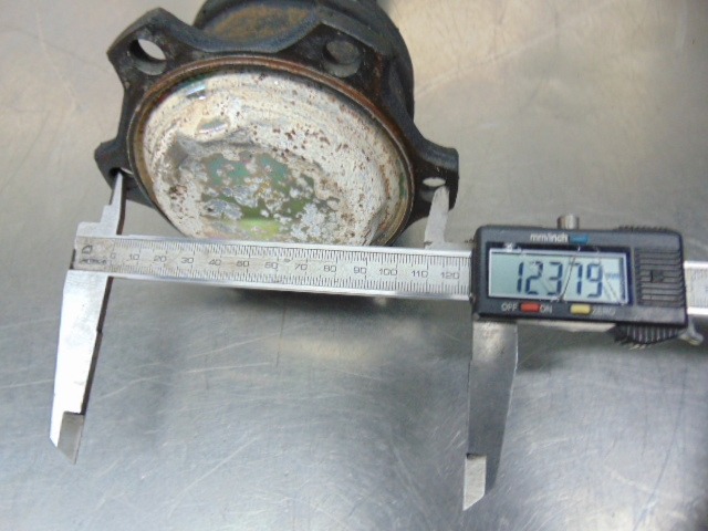 4B0407271F VAG Semieje delantero izquierdo  disponible Ourense