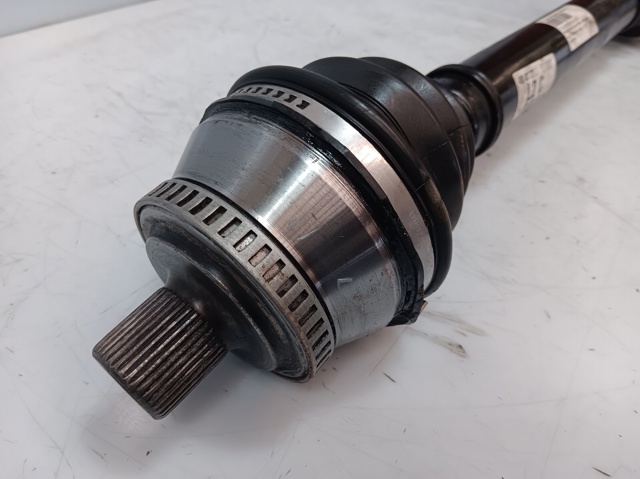 VAG 4B0407272C Semieje delantero derecho  comprar en Ponferrada
