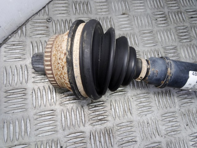4B0407272C VAG Semieje delantero derecho  en stock Huelva