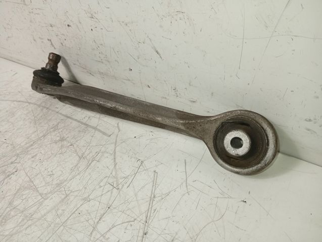 4B0407515 Buje del brazo de suspensión delantero superior  comprar en Zaragoza