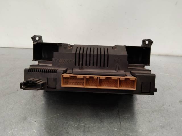 VAG 4B0820043F Módulo de modos de calefacción/aire acondicionado  disponible Lugo