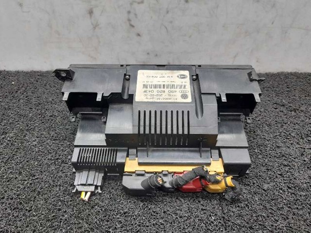 VAG 4B0820043F Unidad de control aire acondicionado comprar Pamplona