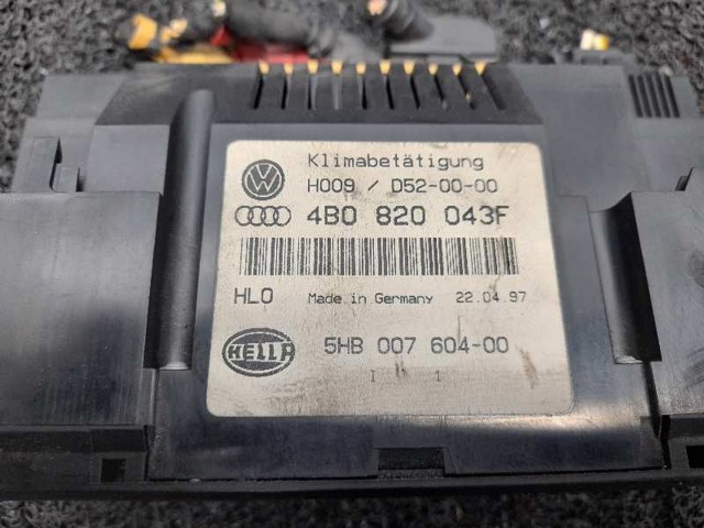 4B0820043F VAG Unidad de control aire acondicionado  en stock Córdoba