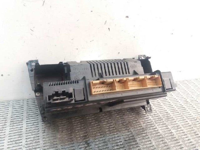 4B0820043H VAG Unidad de control aire acondicionado  en stock Huelva