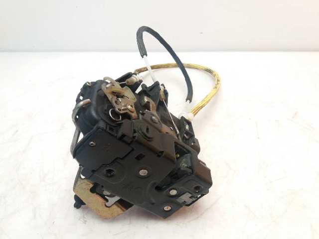 4B0839015G Cerradura de puerta trasera izquierda  disponible Utrera