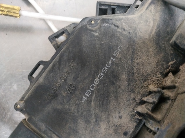 4B0839015G Cerradura de puerta trasera izquierda  en stock Castellón