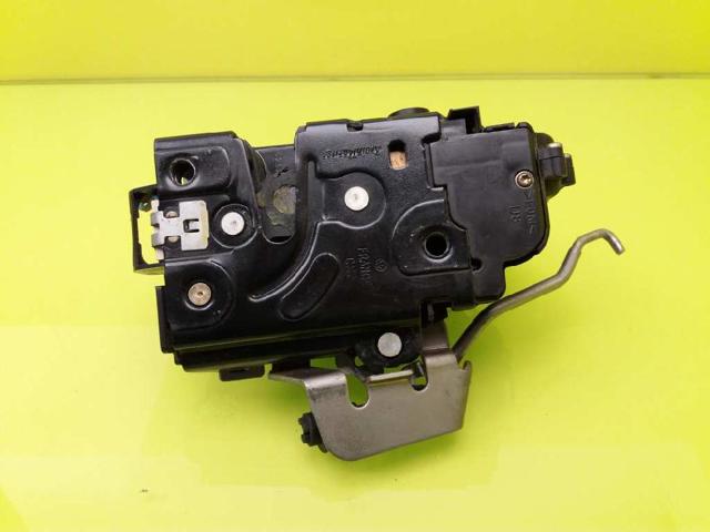4B0839016G VAG Cerradura de la puerta trasera derecha comprar Madrid