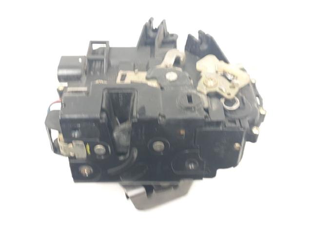 VAG 4B0839016G Cerradura de la puerta trasera derecha  en stock Valencia
