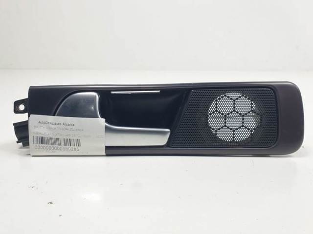 VAG 4B0839019 Manija interior de puerta trasera izquierda  en stock Terrassa