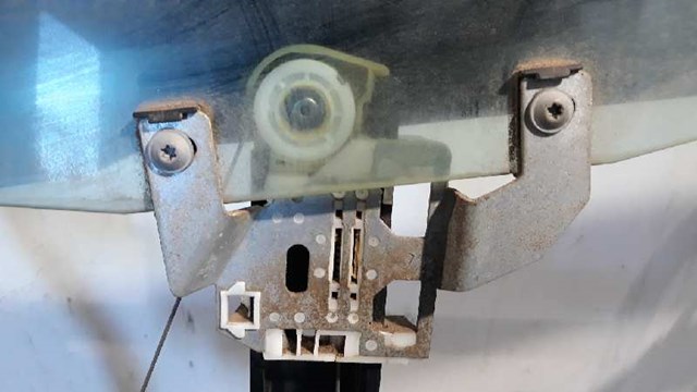4B0839461 VAG Mecanismo de elevalunas de la puerta trasera izquierda  en stock Gandía