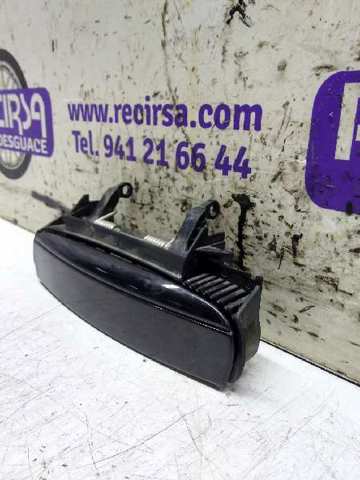 4B0839885 Soporte de manija exterior de puerta derecha  en stock Granada