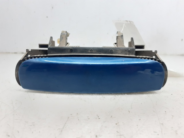 VAG 4B0839885 Soporte de manija exterior de puerta derecha  en stock Valencia