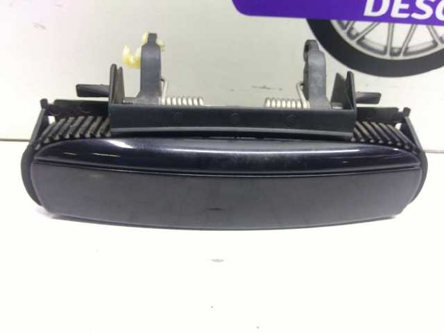 4B0839885 Soporte de manija exterior de puerta derecha  comprar en Pontevedra