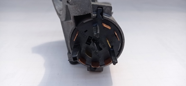 4B0905851A Cerradura de encendido  disponible Málaga