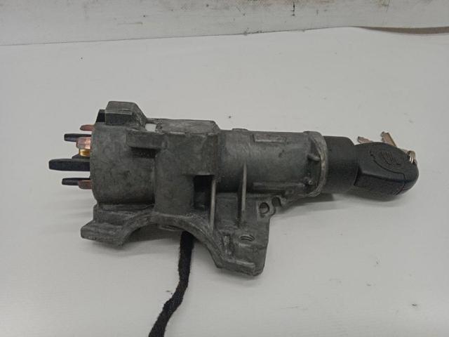 VAG 4B0905851C Bombín de arranque  en stock Terrassa