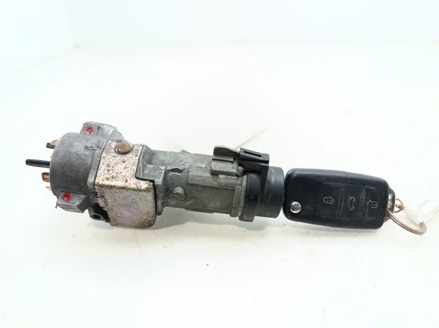 4B0905851Q VAG Cerradura de encendido  comprar en Jaén