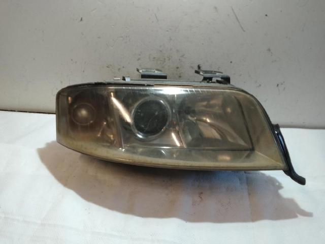 Luz derecha 4B0941004BQ VAG