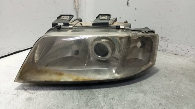 Optica delantera 4B0941029AB VAG