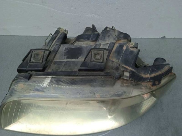 4B0941029R Faro izquierdo  comprar en Reus