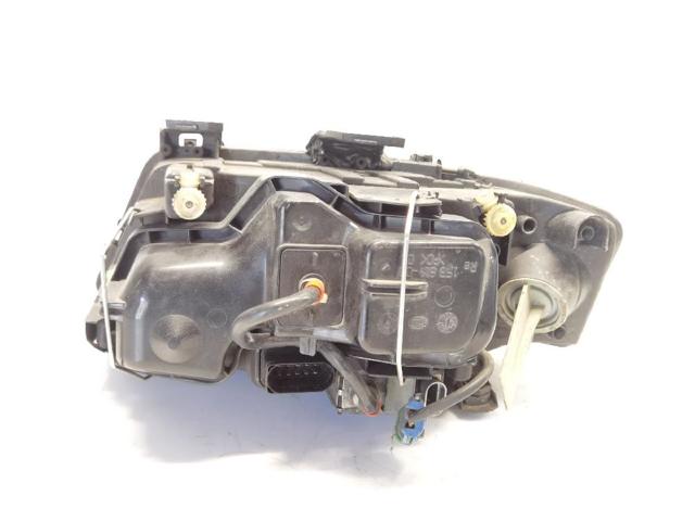 VAG 4B0941030K Faro derecho comprar Pamplona