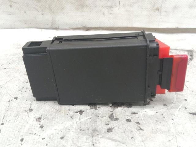 4B0941509D Boton de luz de emergencía  en stock Castellón