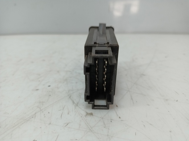 4B0941509D VAG Botón de emergencia  disponible Vigo