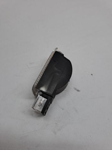 4B0947415A Luz de cortesía del maletero  comprar en Pontevedra