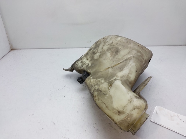 Depósito del agua de lavado, lavado de parabrisas Audi A6 4B2, 4B4