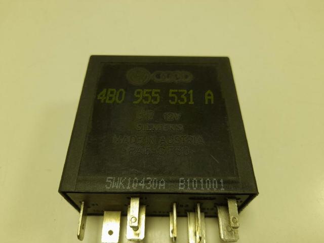 VAG 4B0955531A Relé de control del limpiaparabrisas  disponible Valladolid
