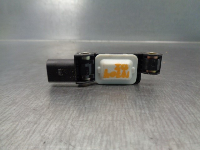 4B0959643E VAG Sensor de airbag delantero  disponible Vigo